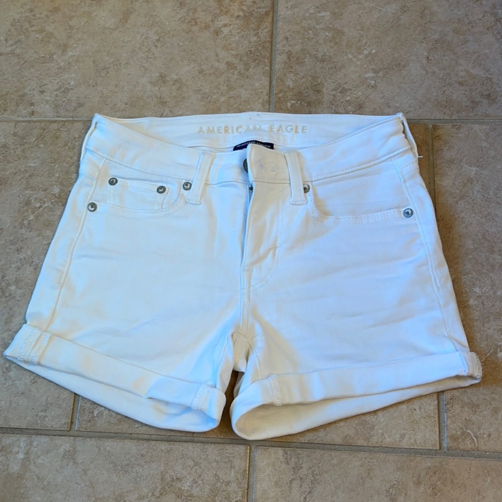 These American Eagle shorts no longer fit my hips